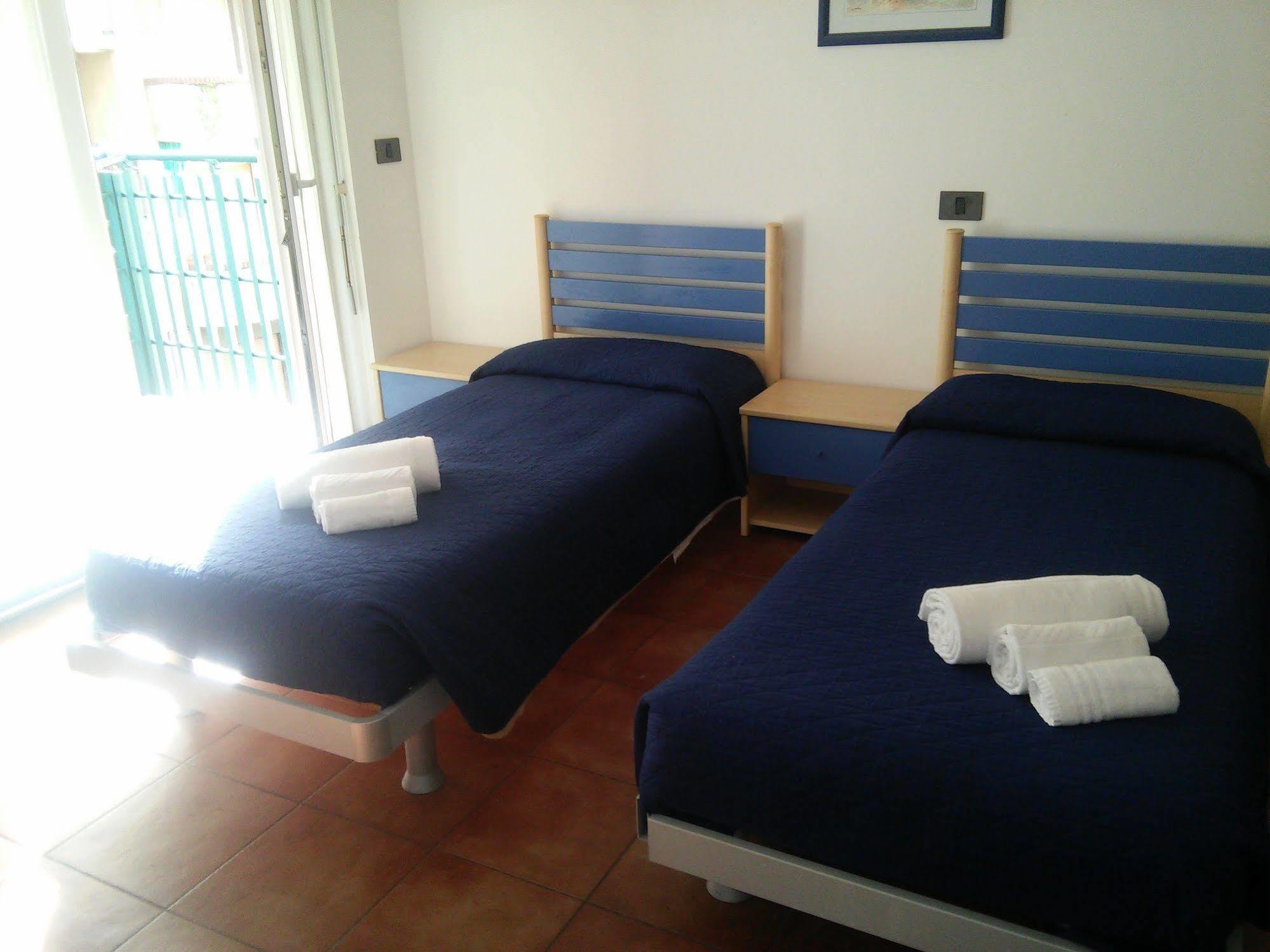 Residence Vivere Astra ตรีเอสเต ภายนอก รูปภาพ